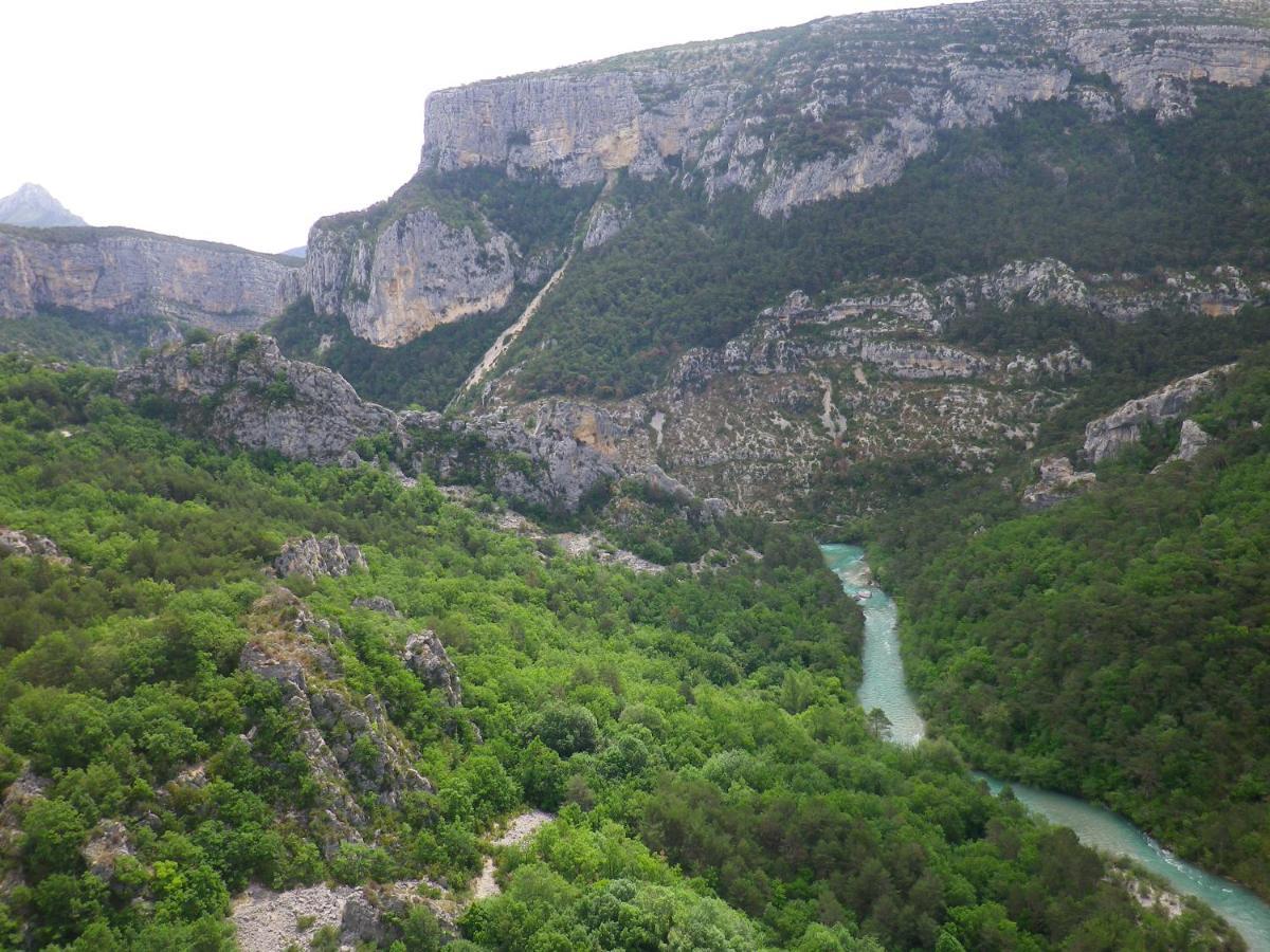 La Mordoree La Motte-d'Aigues Екстериор снимка